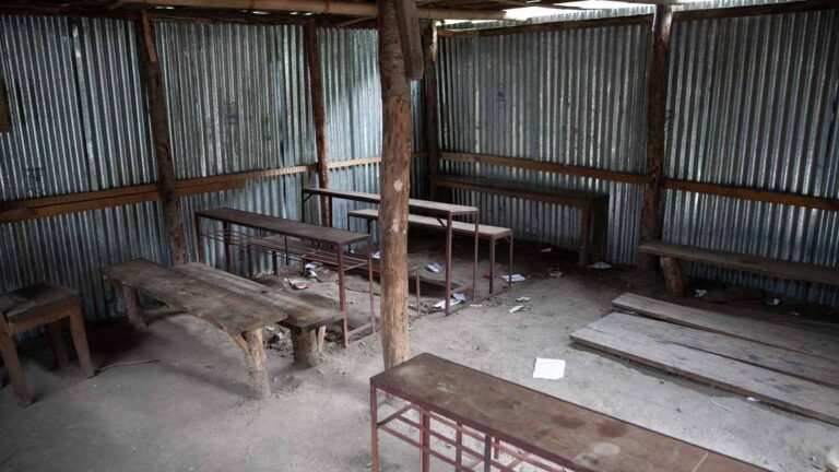 HDFA-Indrawati-Dirt-classroom.1200px